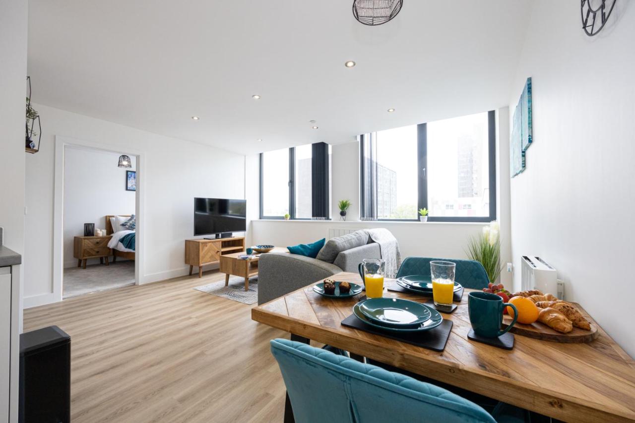 Luxurious Stylish Apartment in Old Trafford - B&B Manchester