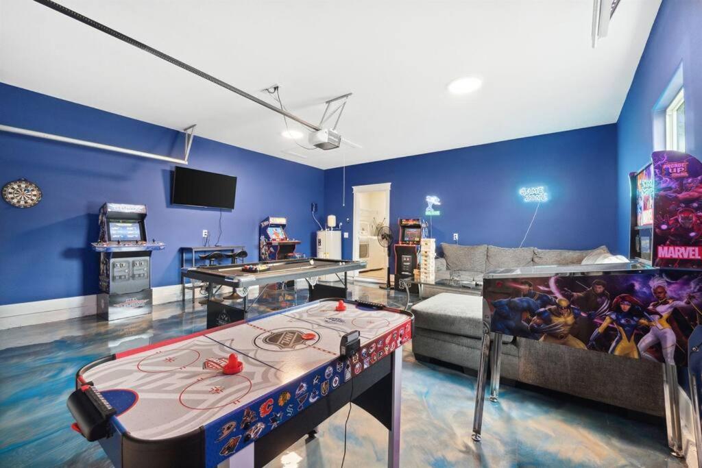 B&B Panama City Beach - Laguna Beach House with a Game Room - Bed and Breakfast Panama City Beach