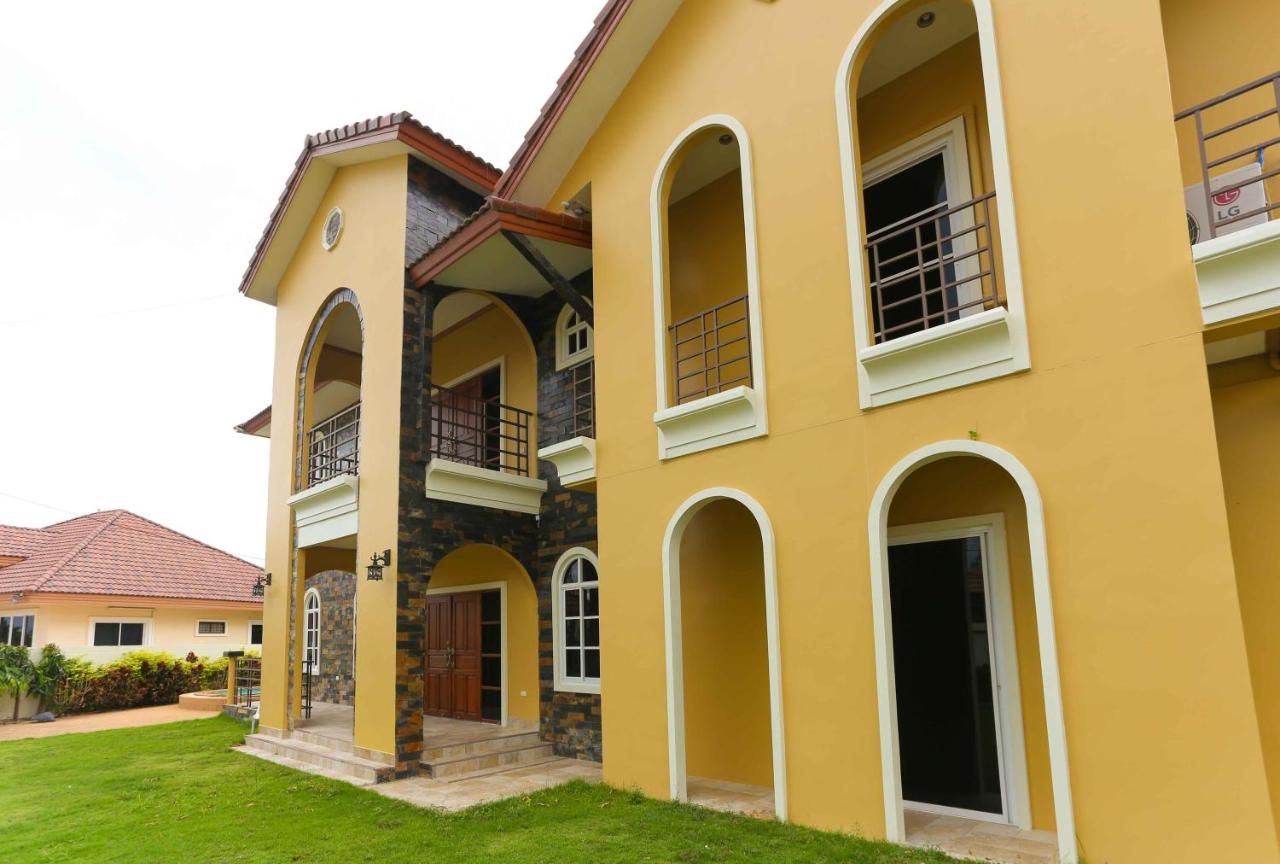 Deluxe Villa