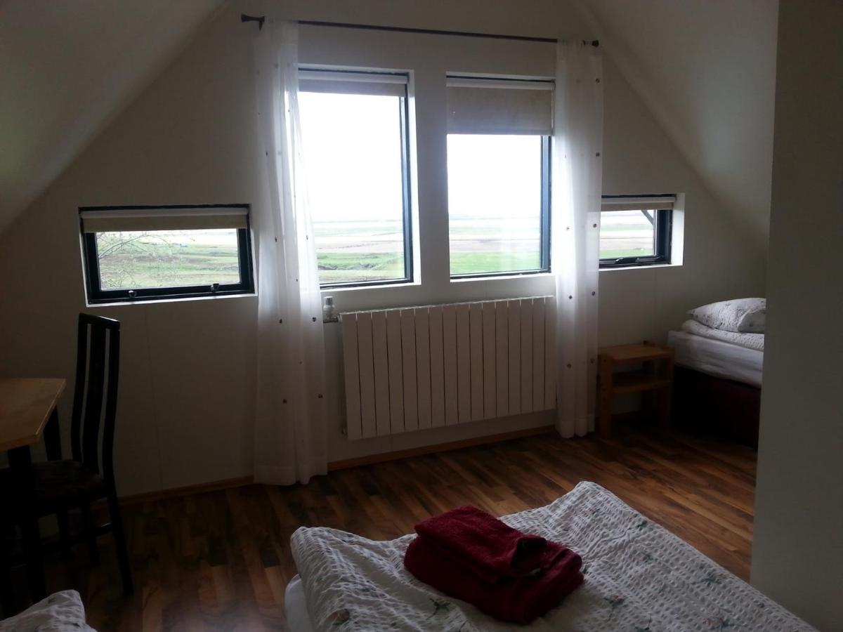 Dreibettzimmer mit Gemeinschaftsbad
