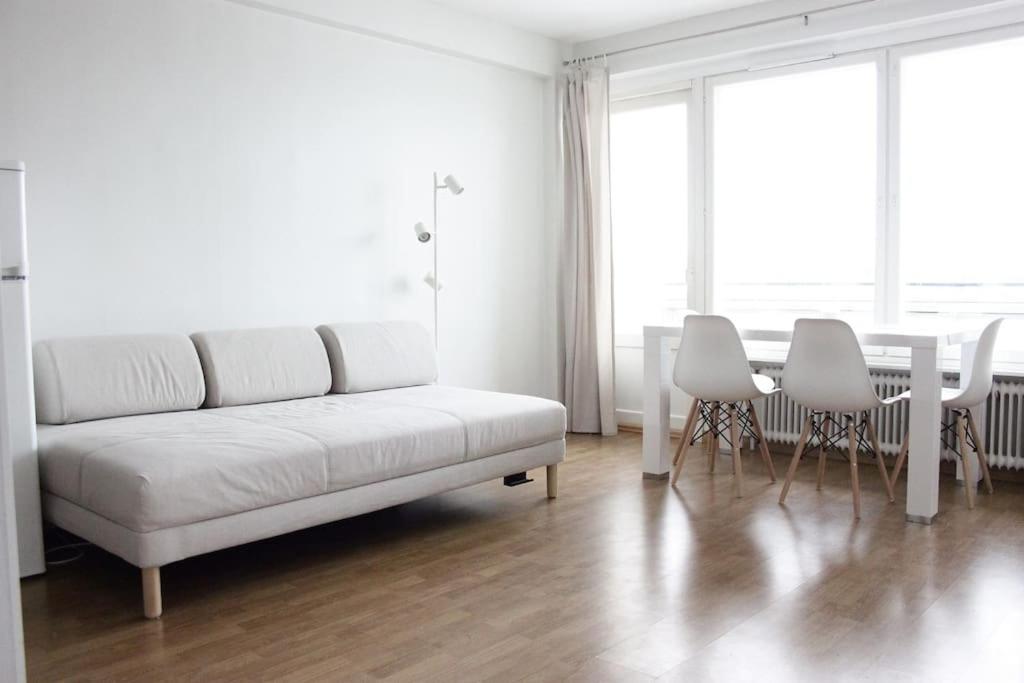 Norden Homes City Centre 2-Bedroom Apartment + Free Parking - B&B