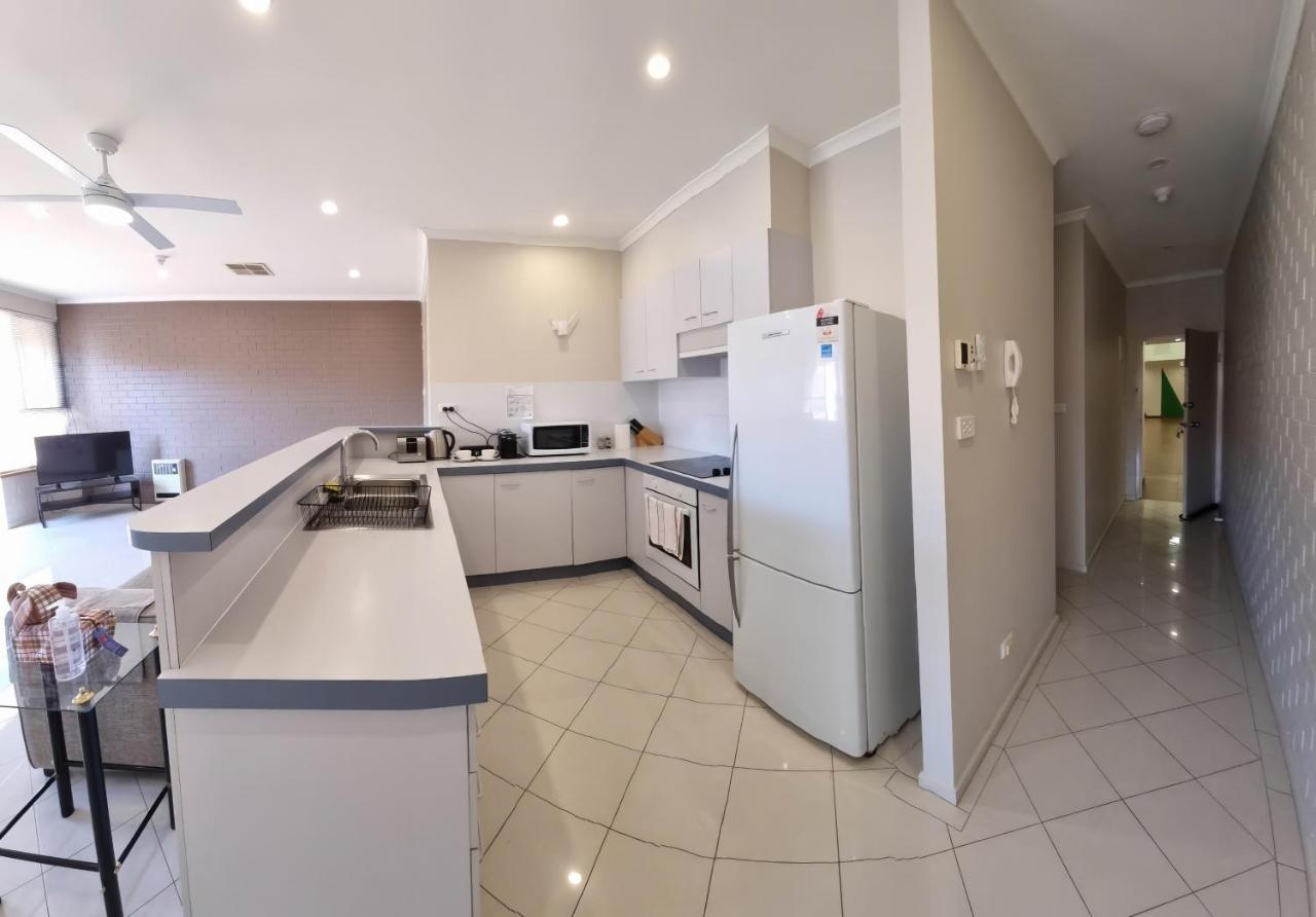 Tuggeranong Short Stay #09C - Sleeps 4 - B&B Canberra