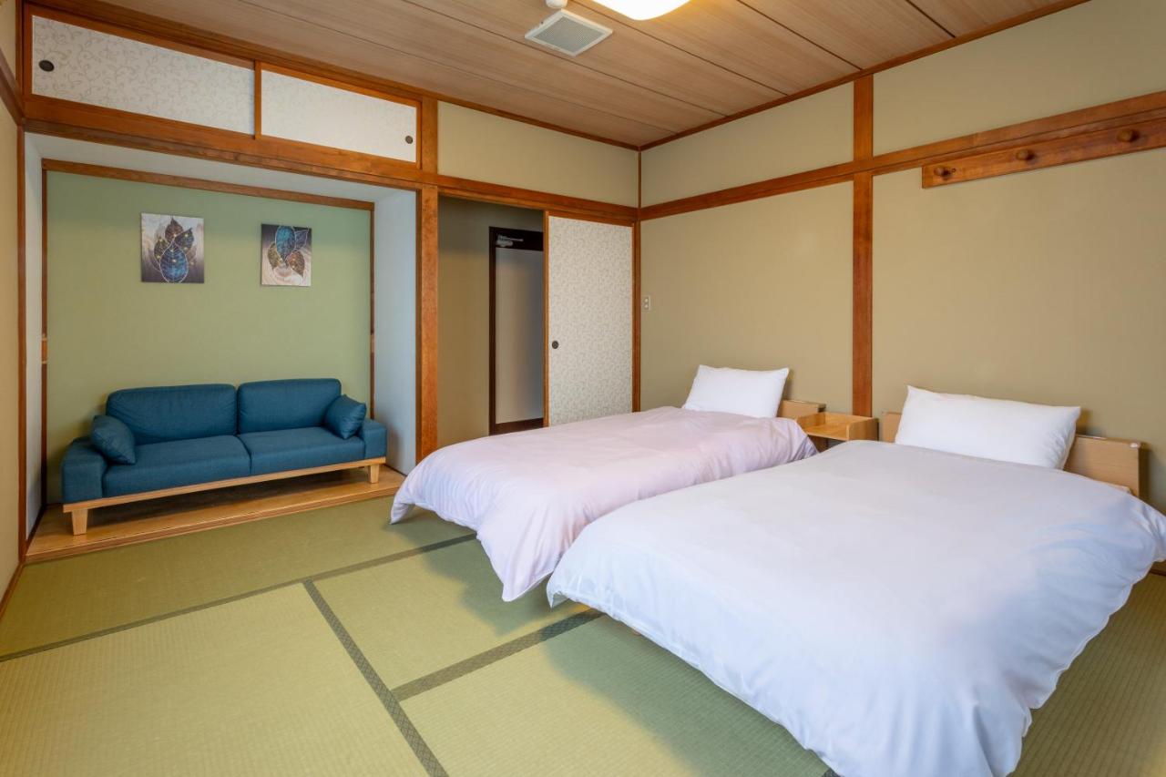 Japanese-Style Room