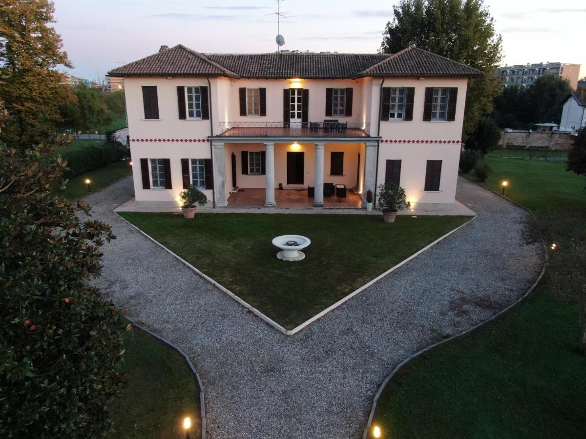 B&B Rozzano - Suites Mansion - Bed and Breakfast Rozzano