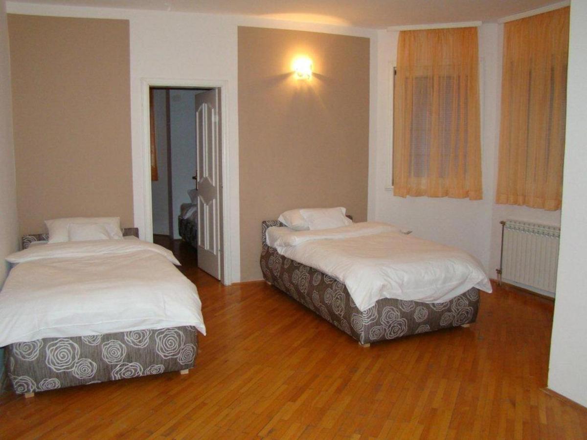 Camera Matrimoniale/Doppia con Letti Singoli