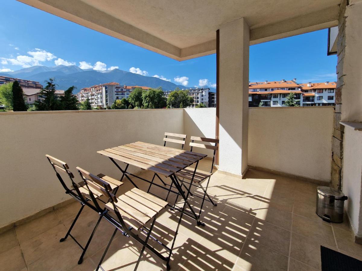Bansko Royal Towers - 2BD Flat with Parking by Flat Mаnager - B&B