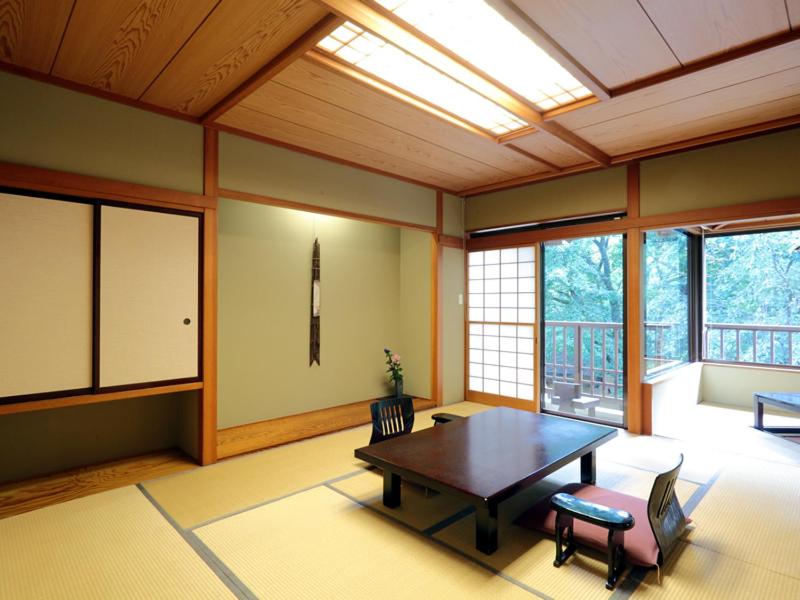 Japanese Style Standard Room with Shared Bathroom
