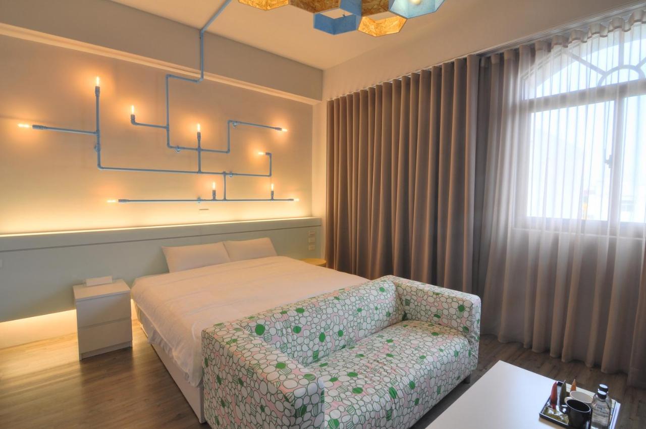 Deluxe King Suite