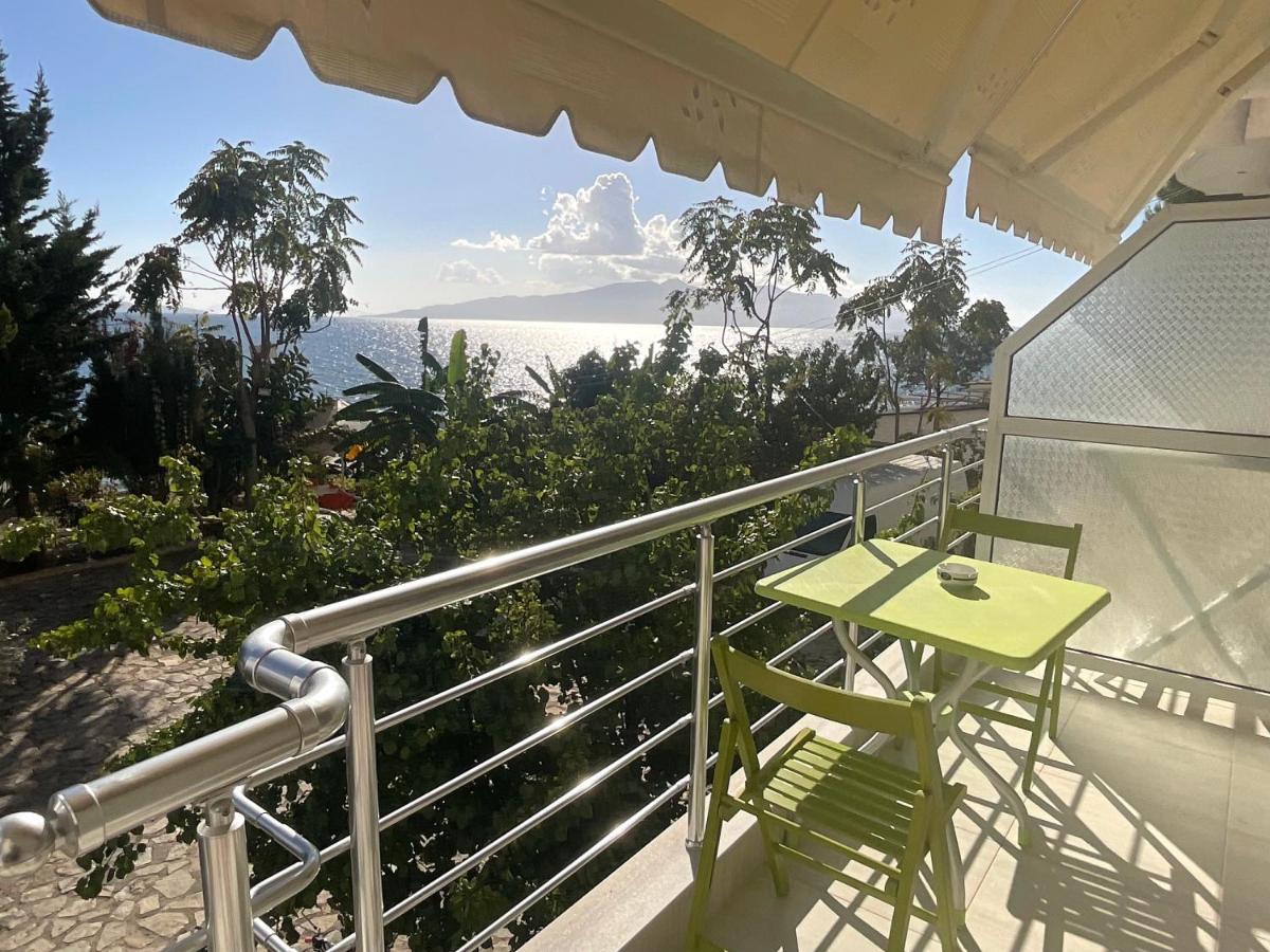 Apartment mit Balkon