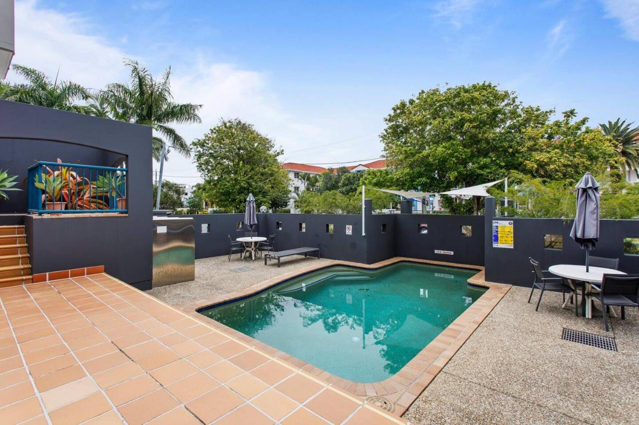 Deja Blue - Sunny Surfers Getaway on Chevron Island - B&B