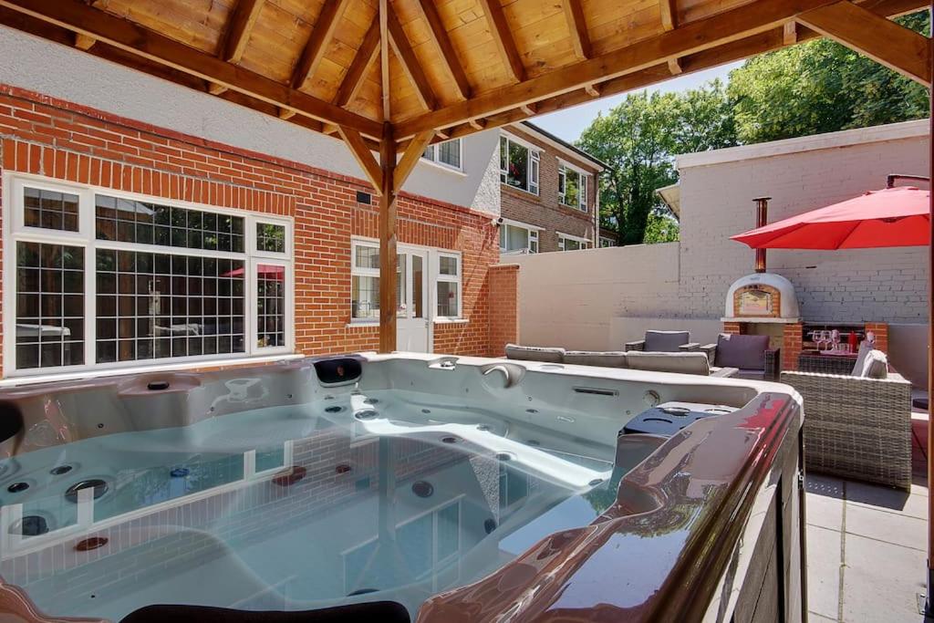 Craig Side Villa with Hot Tub - B&B