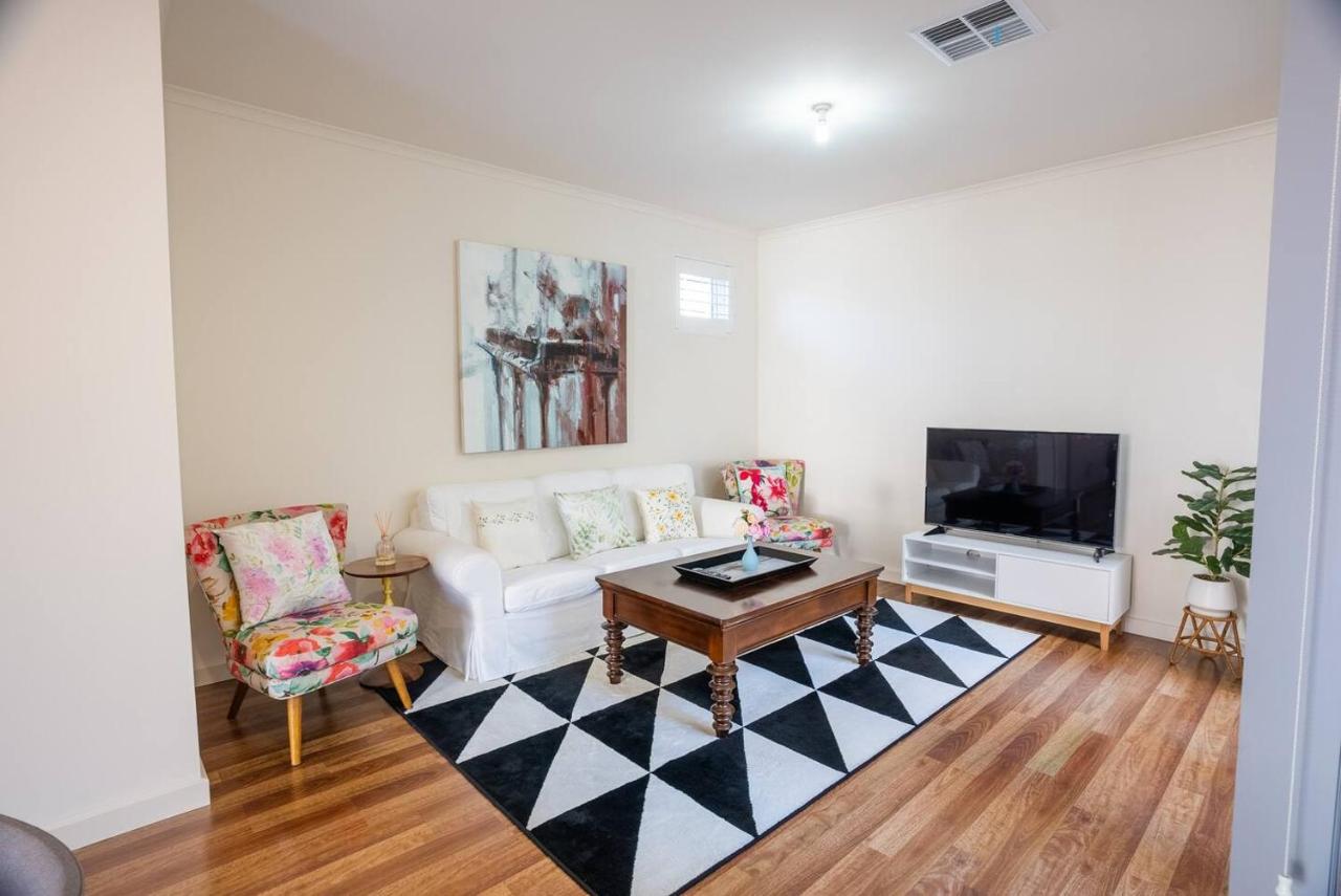 The Lane of Lightsview - Relaxed Inner-city Living - B&B