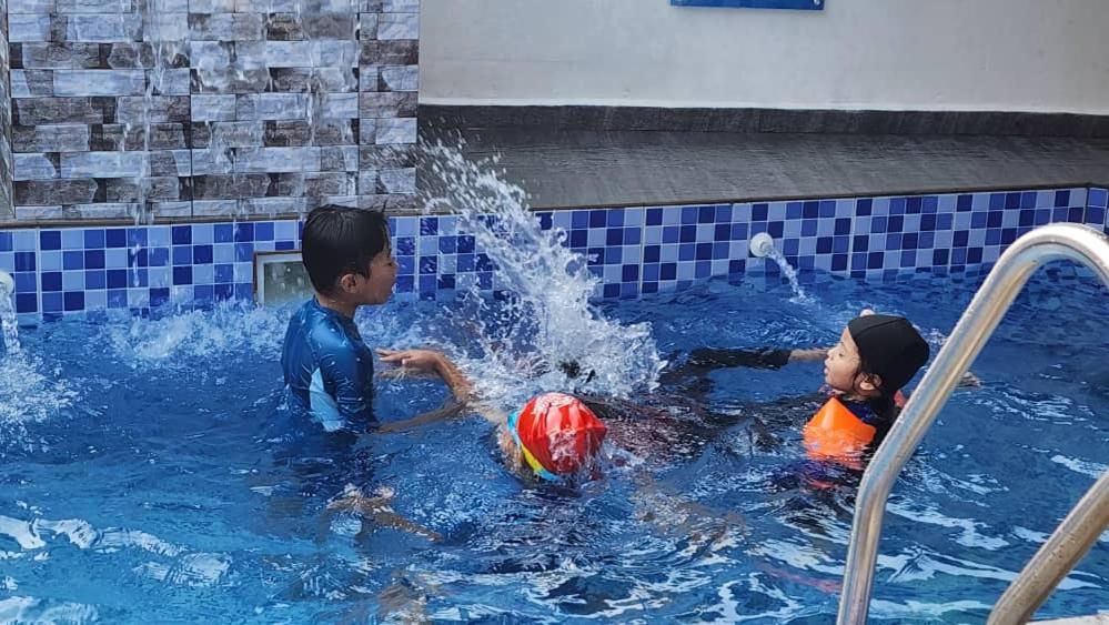 AliyaRoseMuslim Homestay - B&B Kampung Ayer Keroh