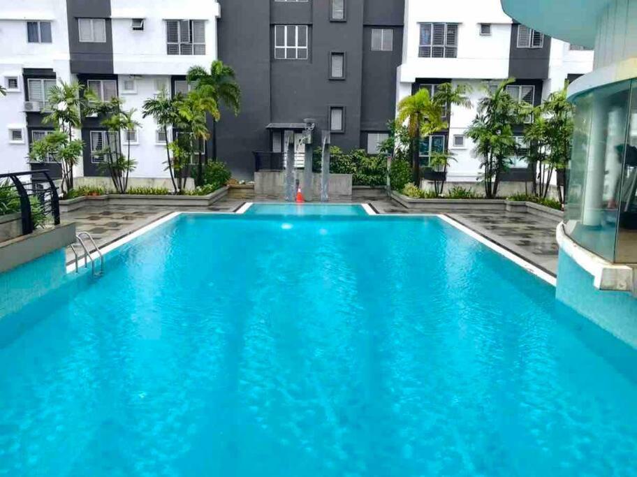 Cozy Duplex Studio near Kuala Lumpur next to LRT Train Station - Ferienwohnung