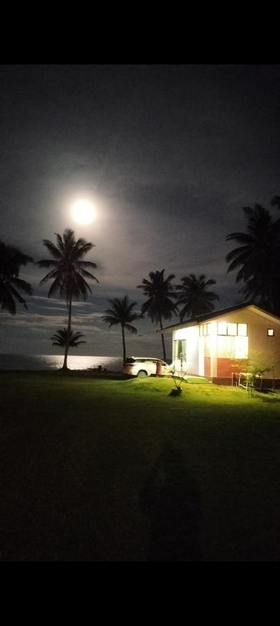 Villa - Beach Front