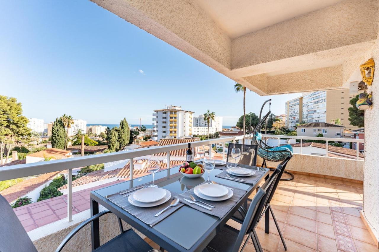 Sunny 2BR Pool Terrace SeaView - B&B Benalmádena