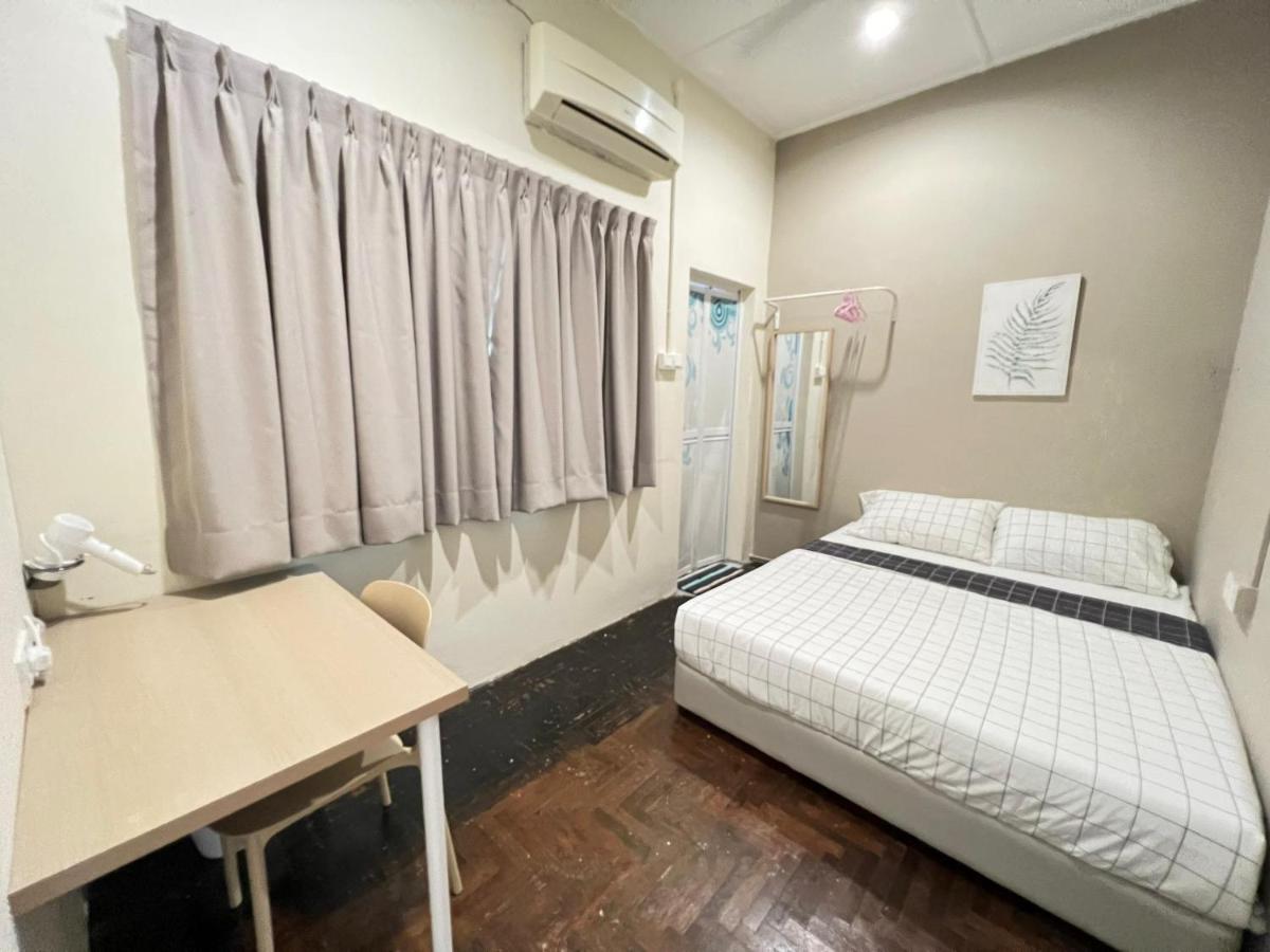 Deluxe Double Room with Shower