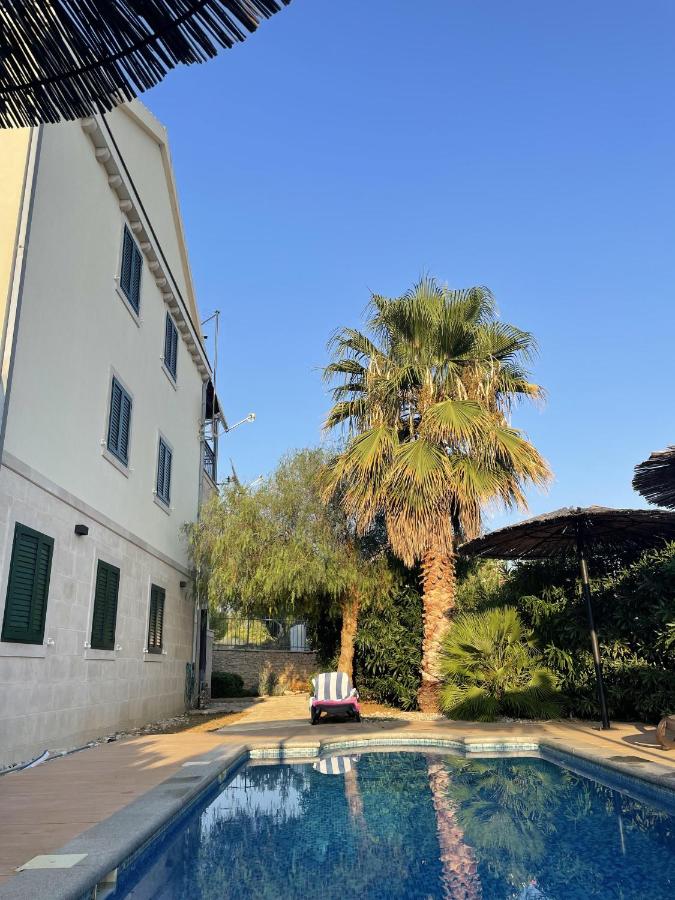 Inviting 2-Bed Apartment in Brac - Bed and Breakfast Milna