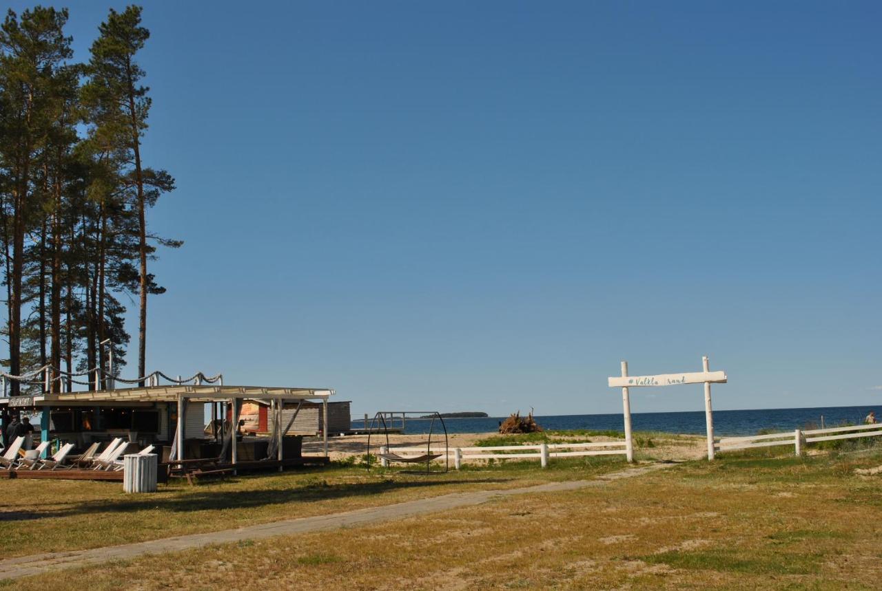 Valkla Puhkekeskus - Merevaatega SVIIT - B&B Salmistu