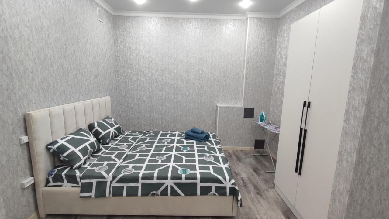 ЖК SHANYRAK, Люкс апартаменты 8кв, 2 этаж - B&B