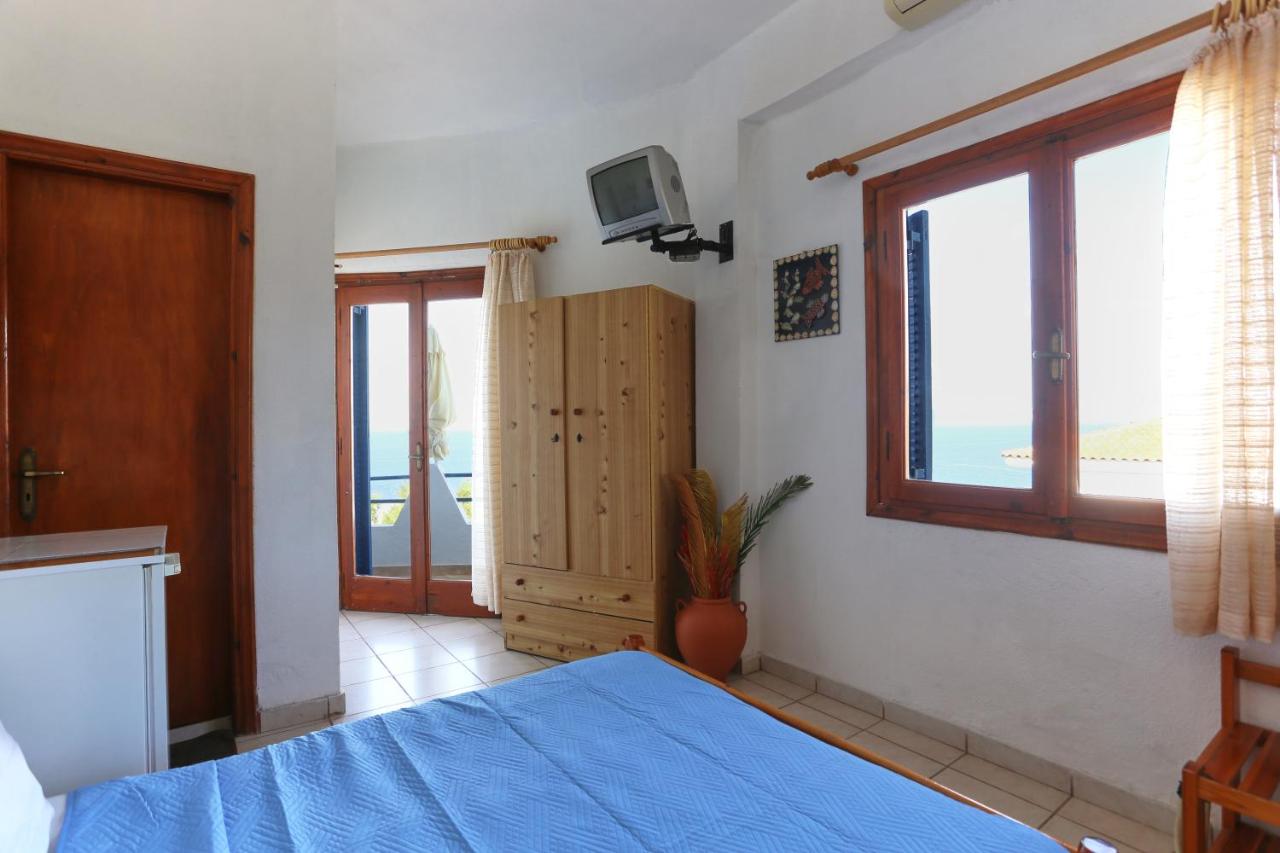 Double Room with Balcony and Sea View