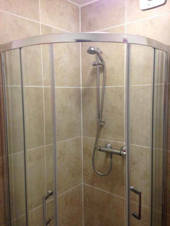 Chambre Double avec Toilettes Communes
