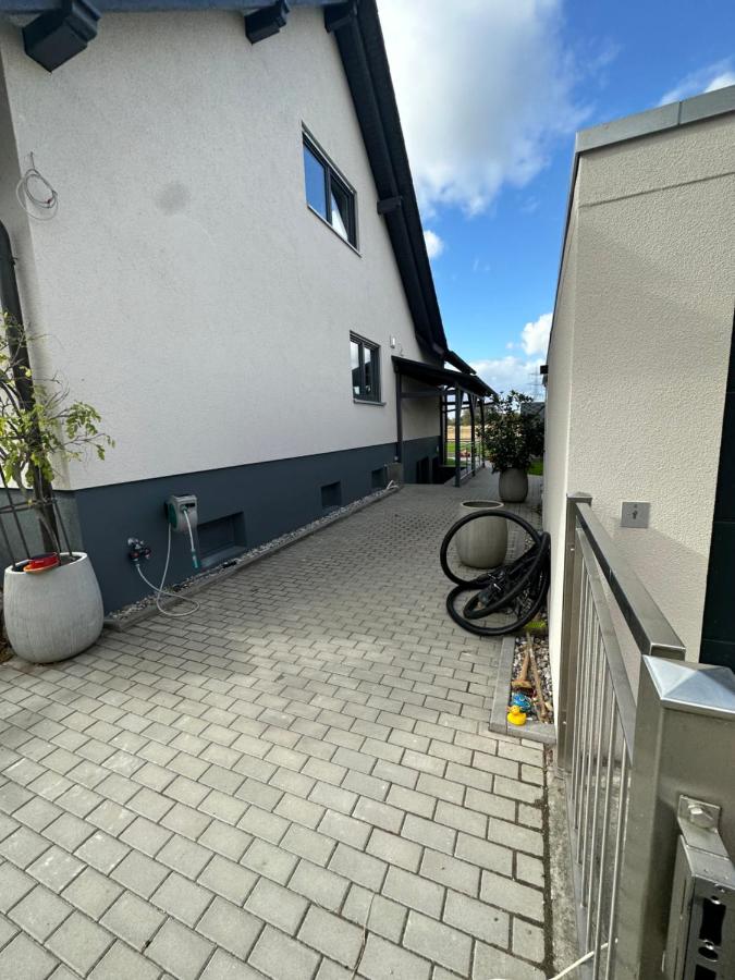 MELLoWY 10 Min bis zur Messe KA - B&B