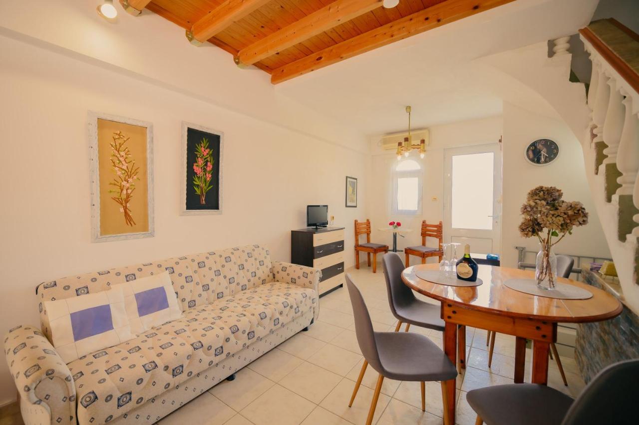 B&B Olympia - Yiannis' Maizonette Ancient Olympia - Happy Rentals - Bed and Breakfast Olympia