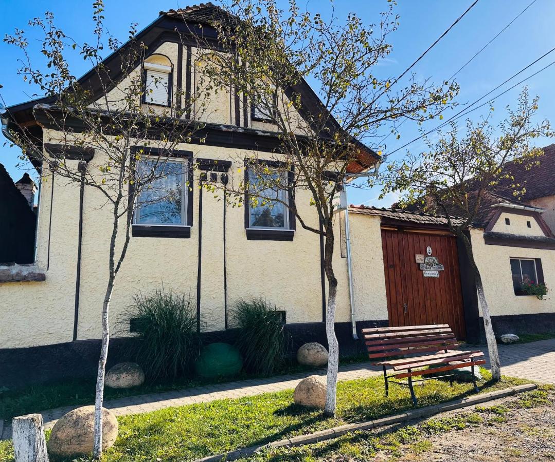 Pensiunea Rozalia - B&B