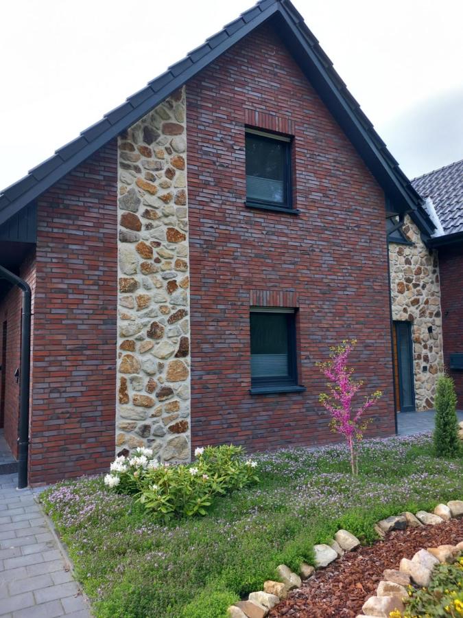 B&B Nordhorn - Neubau: Ferienwohnung Im Suddenfeld - zentral und doch ruhig gelegen - Bed and Breakfast Nordhorn