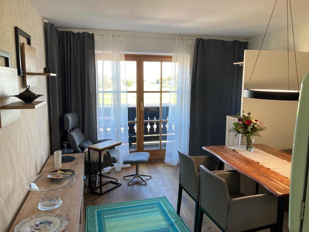 Ferienwohnung Nahe Gmunden Top 3 - B&B Pinsdorf