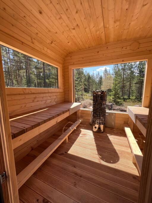 Skogsslottet-Badstue og Spabad! - B&B Torsby