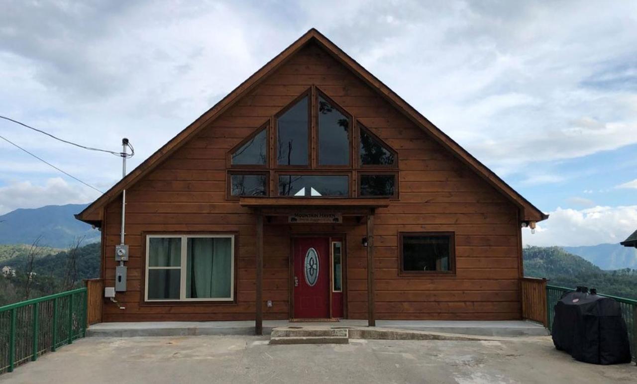 Mountain Haven - Relax & enjoy AMAZING 180 Degree Views of Mt LeConte - B&B