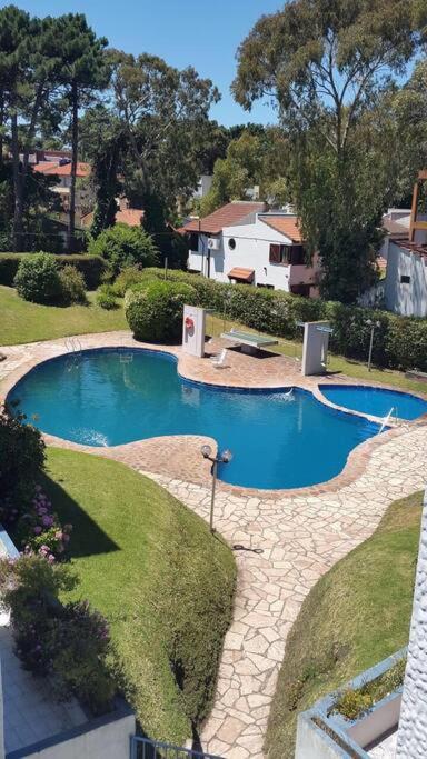 Departamento en complejo familiar con pileta - Bed and Breakfast Pinamar