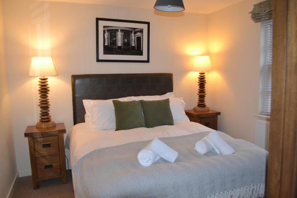 B&B Cheltenham - Entire apartments in the heart of the Suffolks - GL50 Apartments - Bed and Breakfast Cheltenham