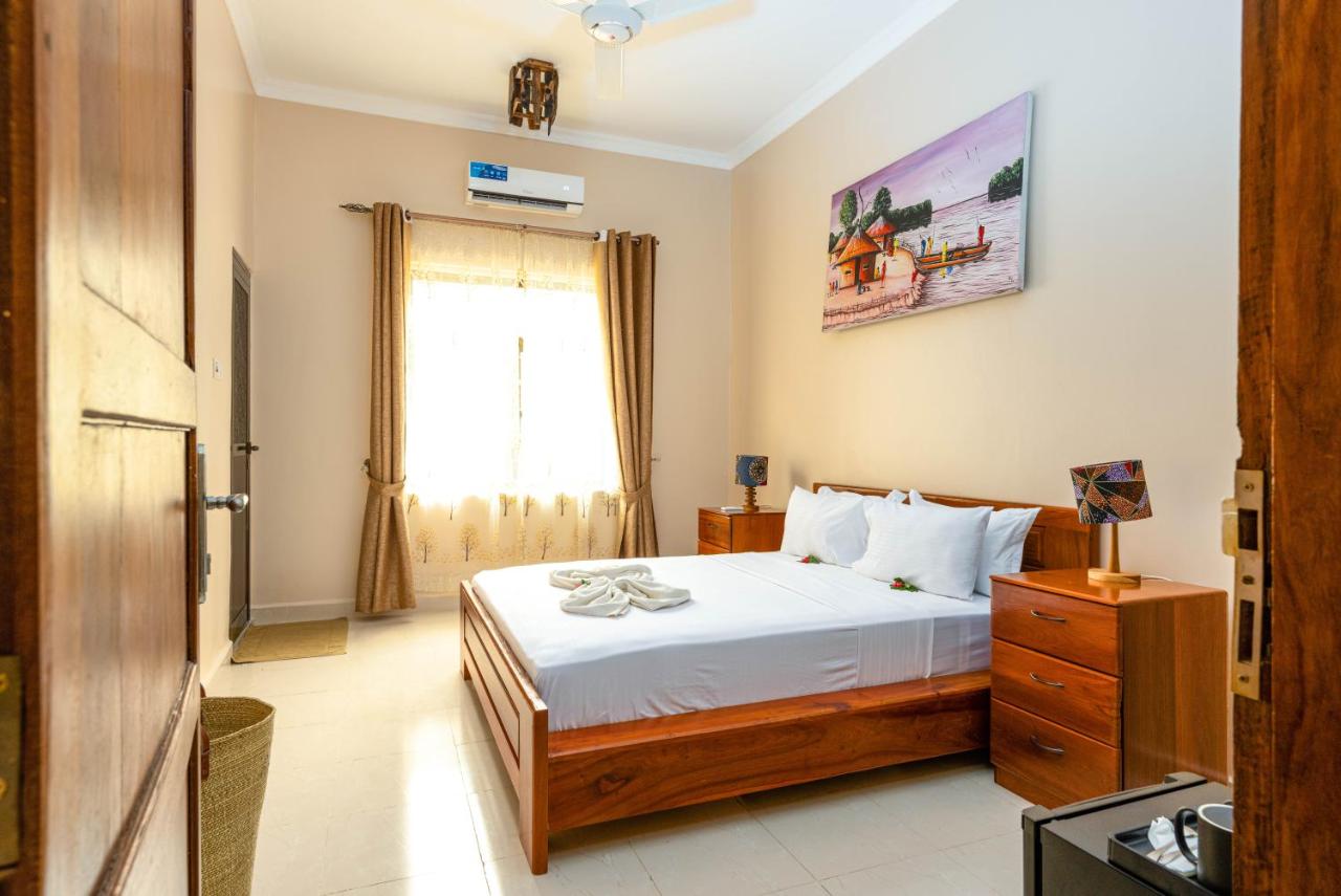 Deluxe Queen Room