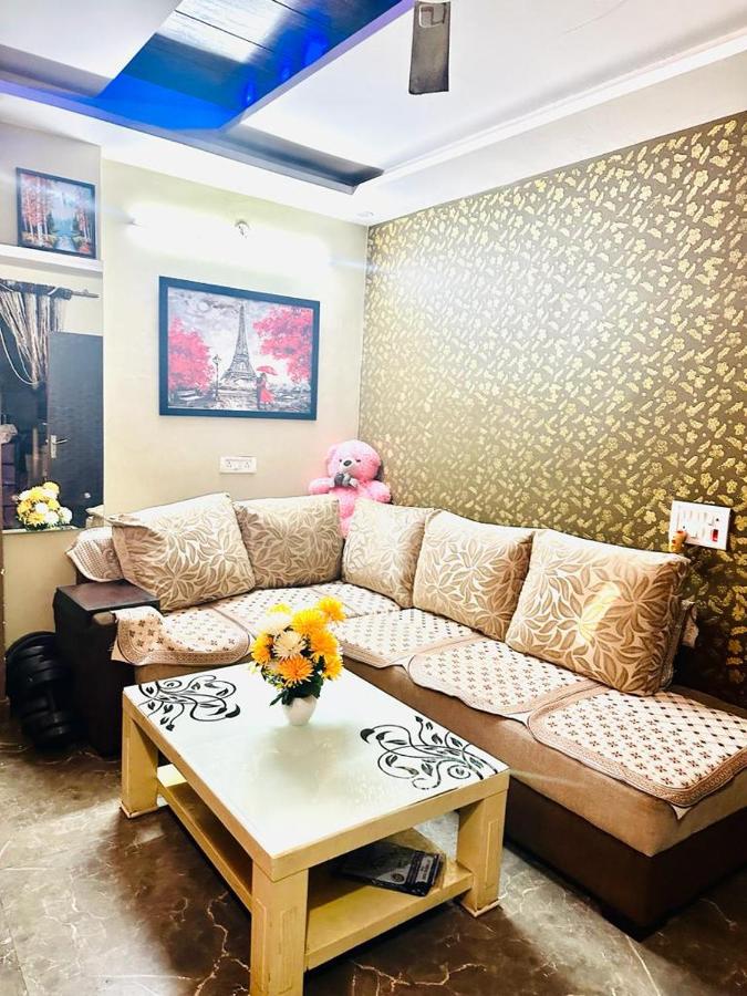 B&B Gurgaon - Pearls stay - Bed and Breakfast Gurgaon