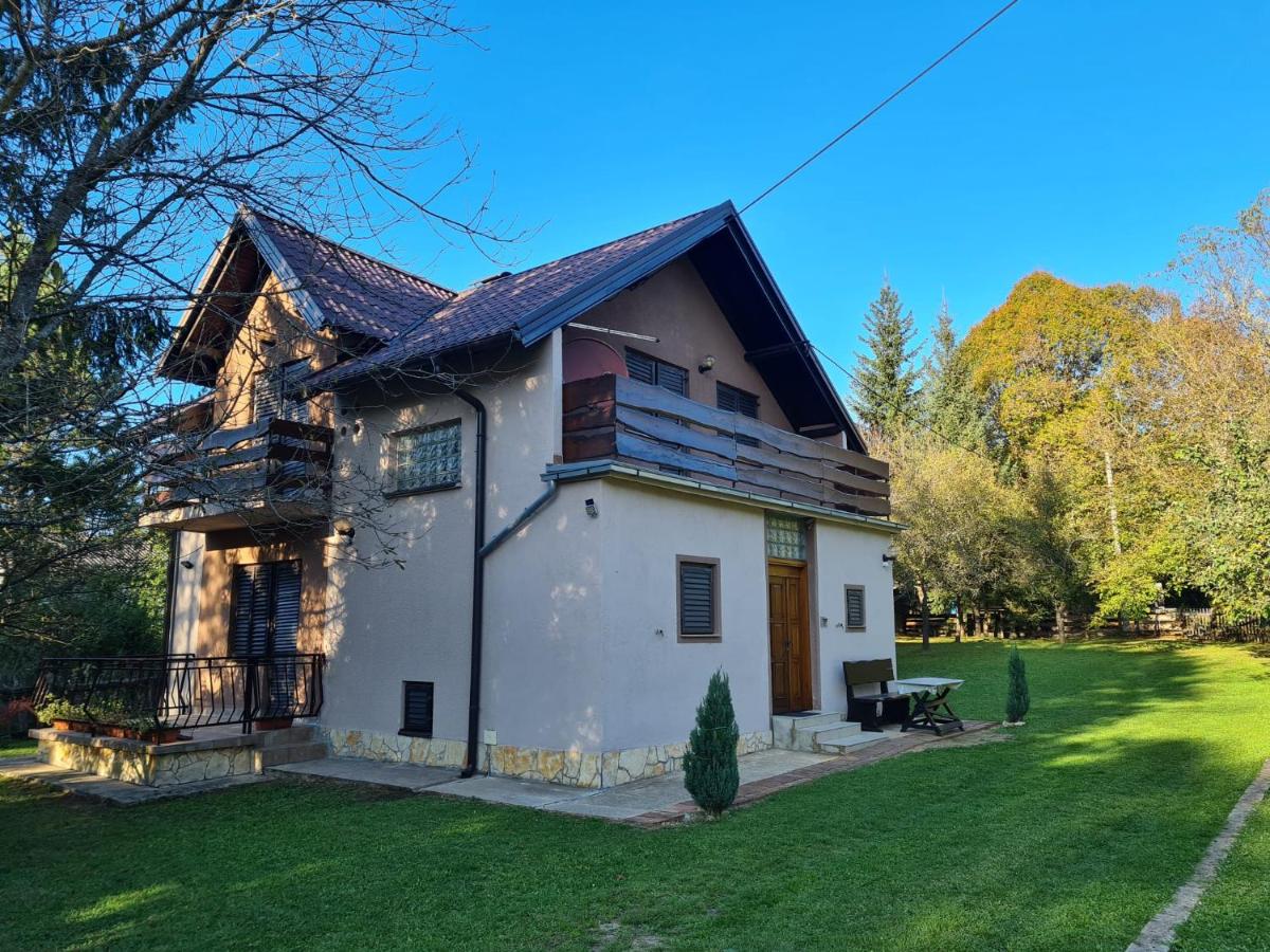 B&B Rudanovac - Holiday Home "Iris" near Plitvice Lakes - Bed and Breakfast Rudanovac