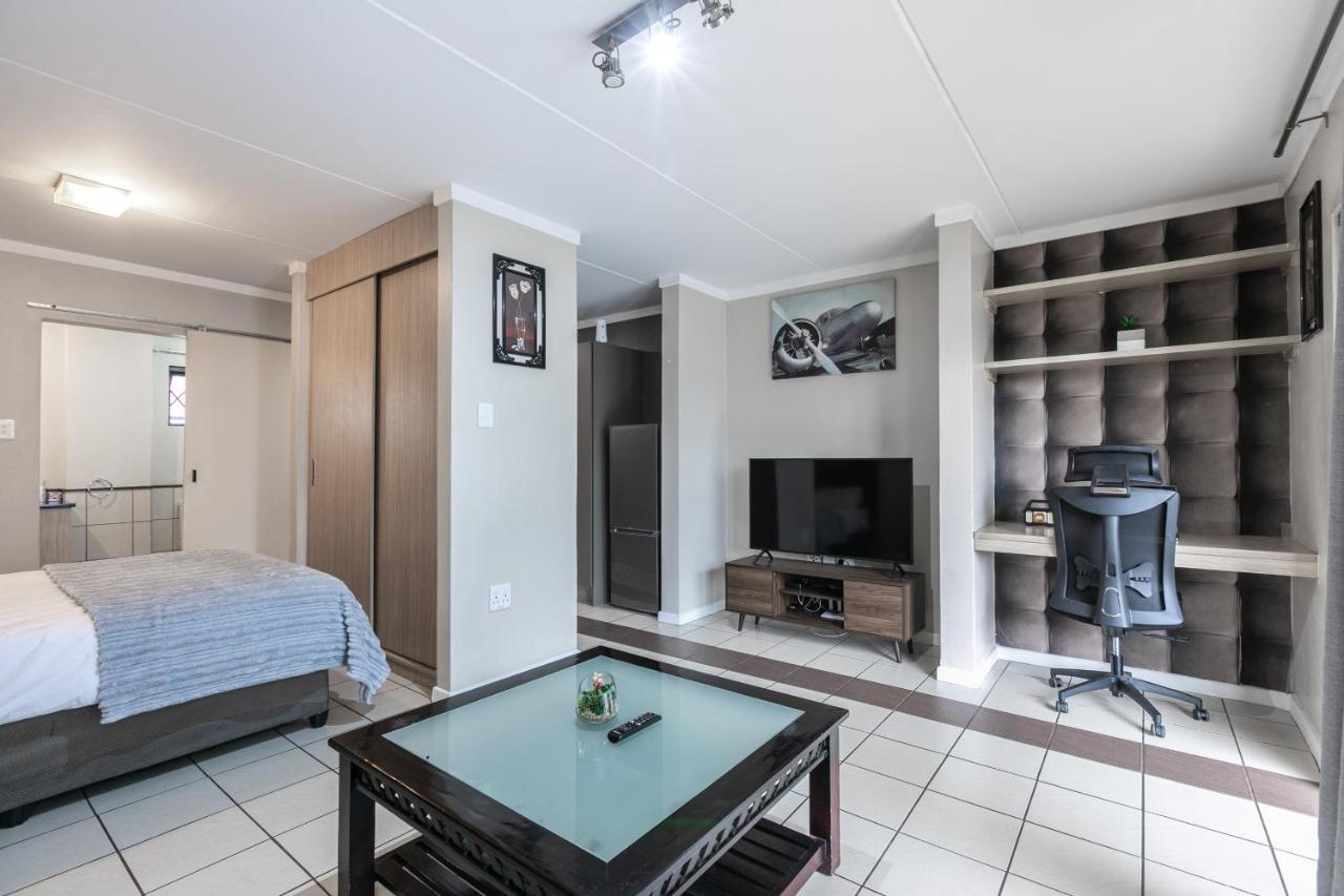 B&B Sandton - Dainfern K Luxe Apartment - Bed and Breakfast Sandton