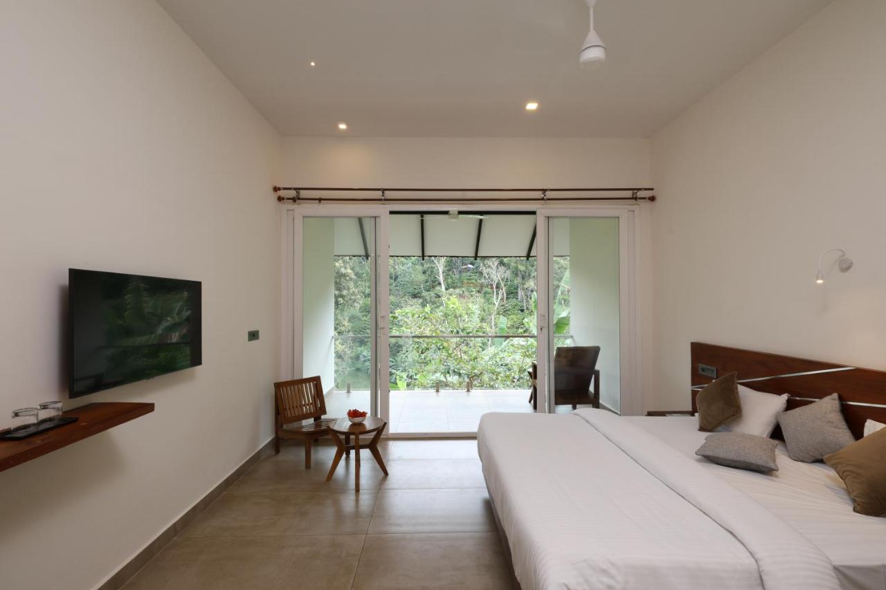 King Room with Mountain View