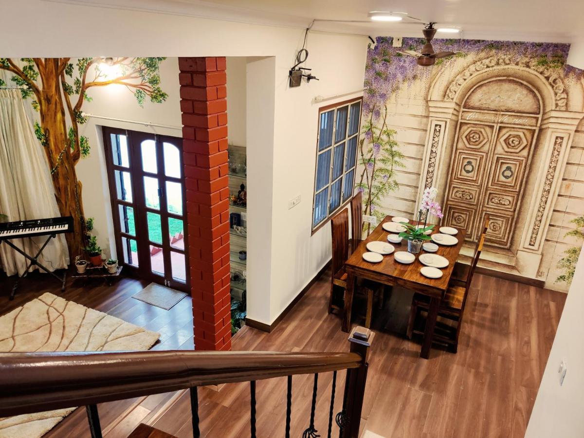 B&B Bengaluru - The Rustic Manor - Homestay - Bed and Breakfast Bengaluru