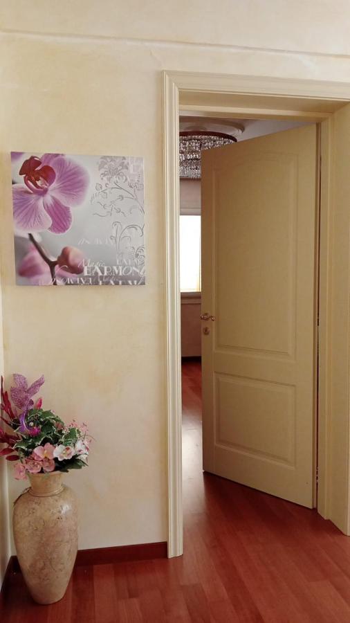 Deluxe Room with Internal Bathroom