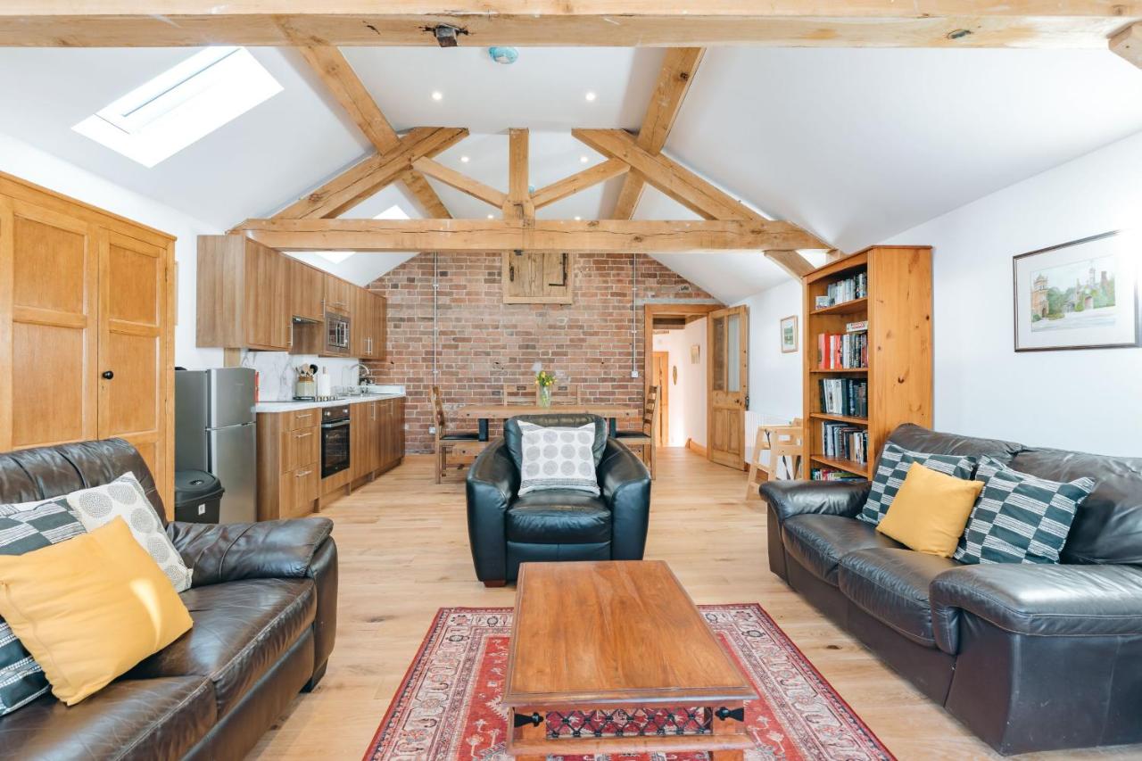 ryton grange church barn sleeps 5 - B&B