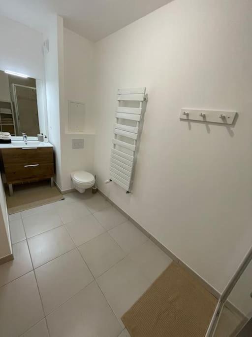 Appart charmant au cœur de la ville et des commodités - Ferienwohnung Saint-Ouen