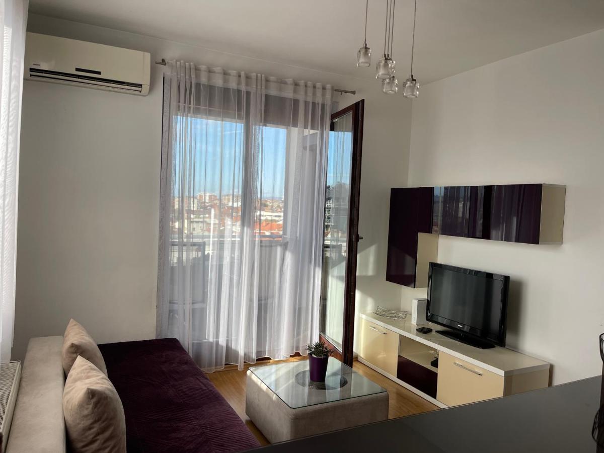 Purple apartment- - Bed and Breakfast