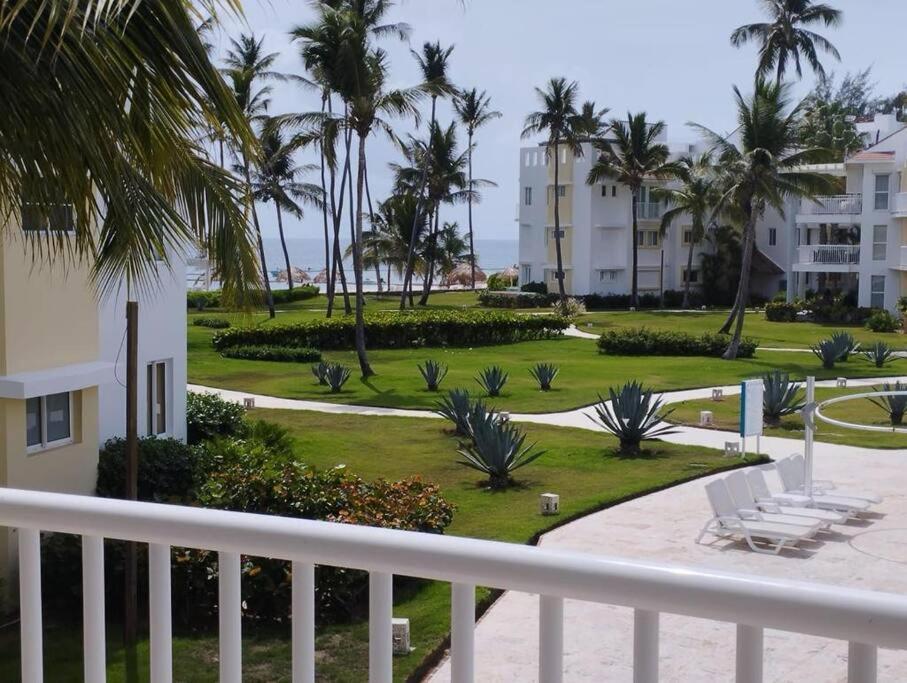 B&B Punta Cana - Oceanfront Playa Turquesa with highspeed Wi-Fi, pools, free beach access - Bed and Breakfast Punta Cana