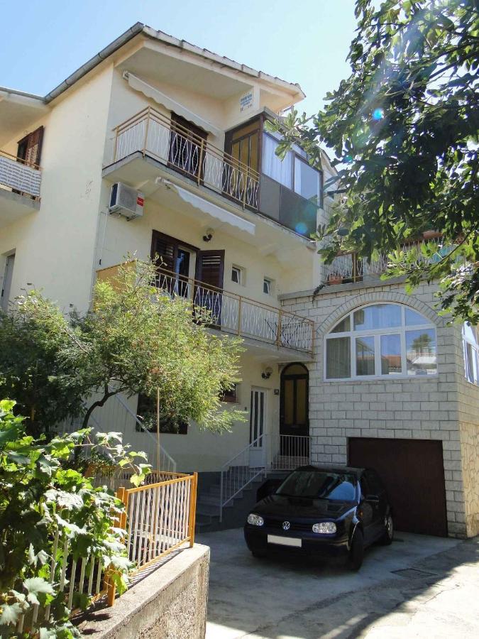 Apartment in Primosten - Sibenik Riviera 35152 - Chambres d’hôtes Primošten