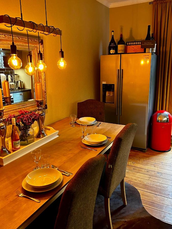 Deluxe Altbaucharme in zentraler Lage - B&B Kiel