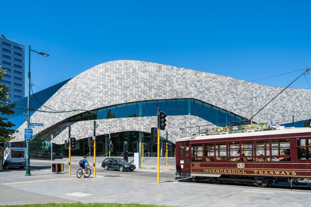 Modern CBD Stay, Parkside and Balcony - B&B Christchurch