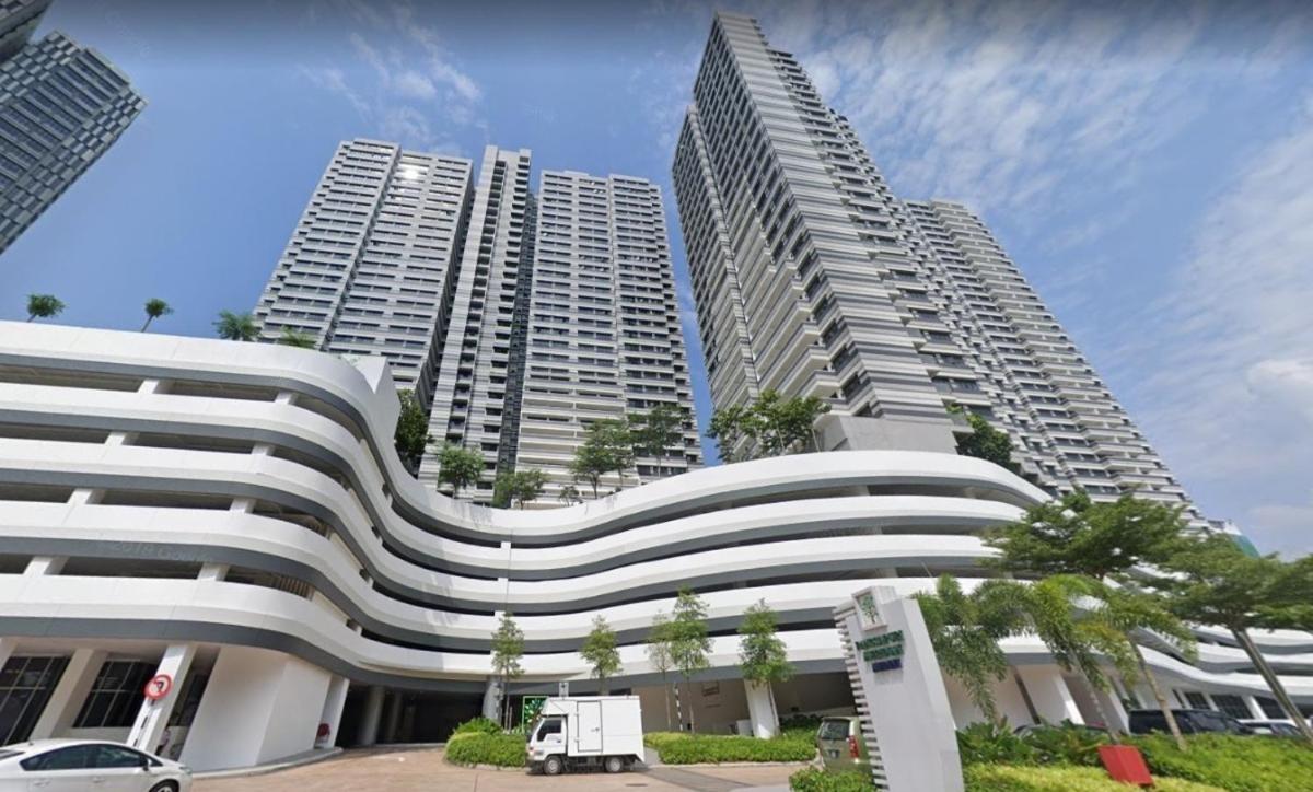 Meridin Medini Iskandar Puteri by RR JBcity - B&B